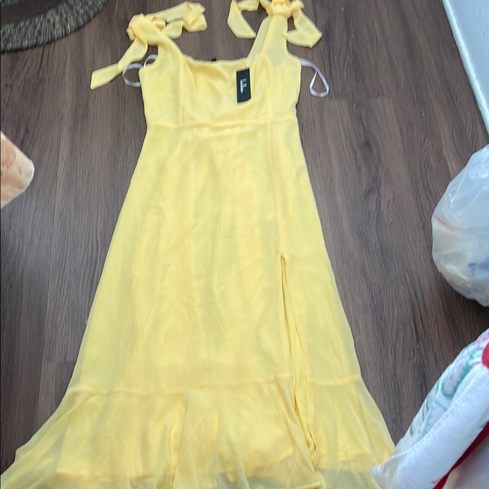 Lulus Summer Tie - Stra  Midi Dress Size L